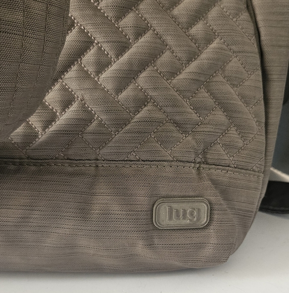 Lug‎ Bumper Overnight Duffle Bag - Picture 2 of 15